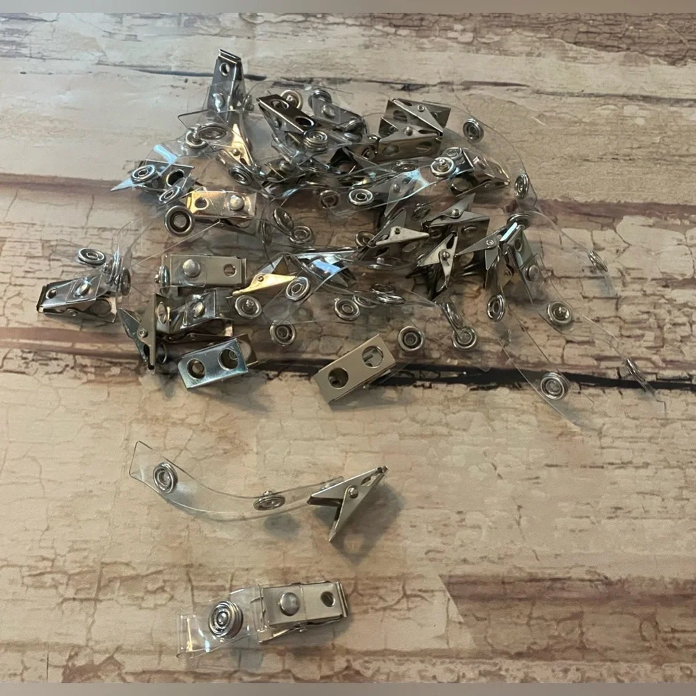 New 28 Pcs Metal Badge Clips with Clear PVC Straps ID Strap Clip ID Badge Clip